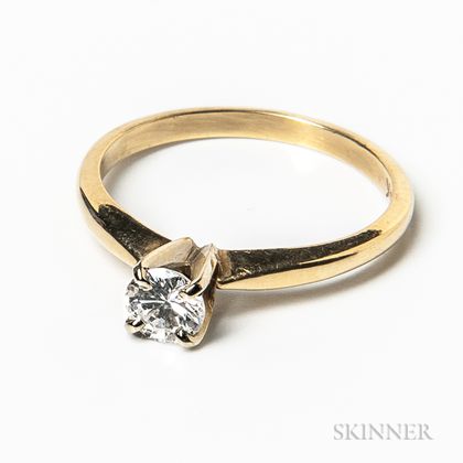 14kt Gold and Diamond Solitaire Ring
