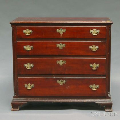 Chippendale-style Mahogany Four-drawer Chest