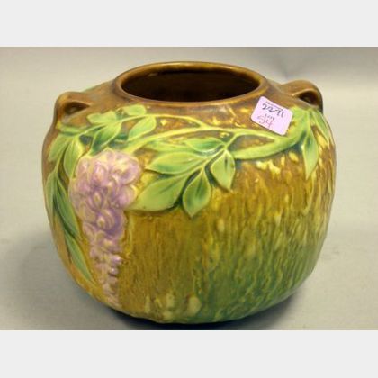Roseville Pottery Wisteria Vase. 