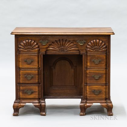 Chippendale-style Shell-carved Mahogany Small Desk