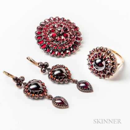 Three Victorian Pieces of Garnet Jewelry