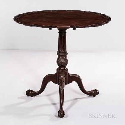 Rare Chippendale Carved Mahogany Piecrust Tilt-top Tea Table