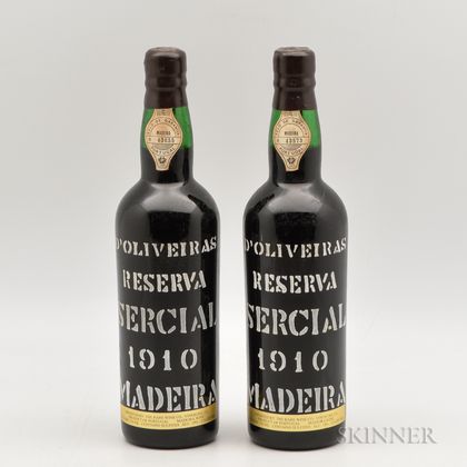 DOliveiras Reserva Sercial 1910, 2 bottles 