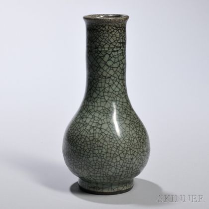Guan-type Vase
