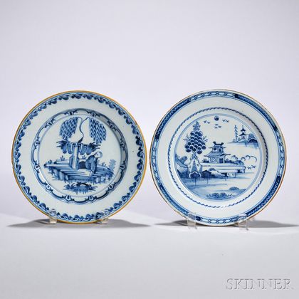 Two Tin-glazed Earthenware Chinoiserie-decorated Dishes