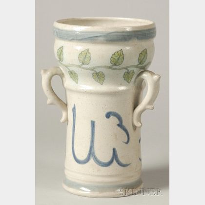 Catagalli-style Hispano-Moresque Earthenware Vase