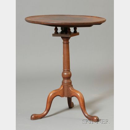 Chippendale Mahogany Circular Dished-top Tilt-top Table