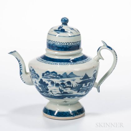 Canton Export Porcelain Teapot