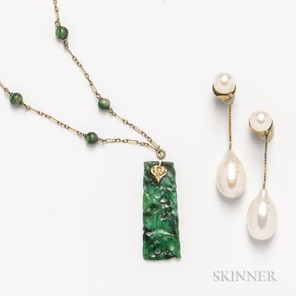 14kt Gold and Carved Jadeite Necklace and a Pair of 18kt Gold and Baroque Pearl Earrings