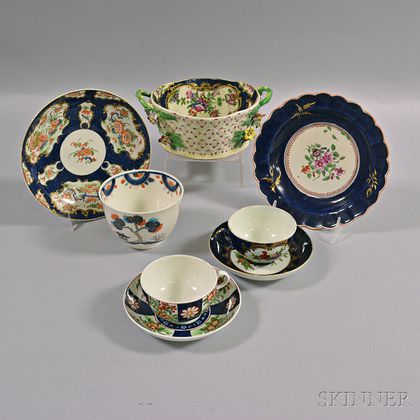 Eight Worcester Porcelain Items