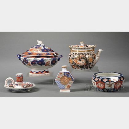 Five Pieces of Imari Porcelain Tableware