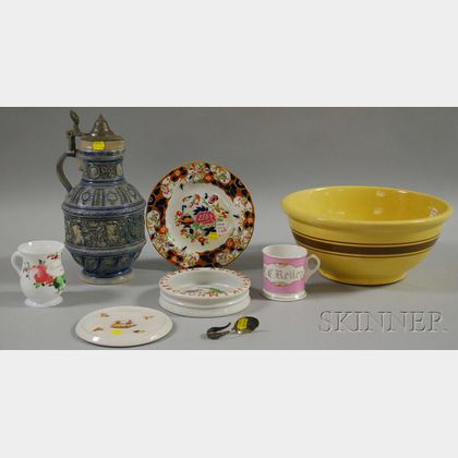 Eight Assorted Decorative and Collectible Articles