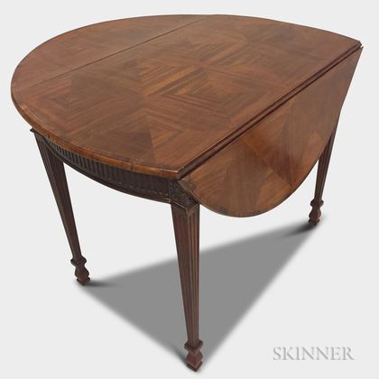Federal-style Mahogany Veneer Pembroke Table