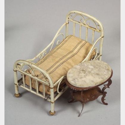 Marklin Doll House Bed and a Table
