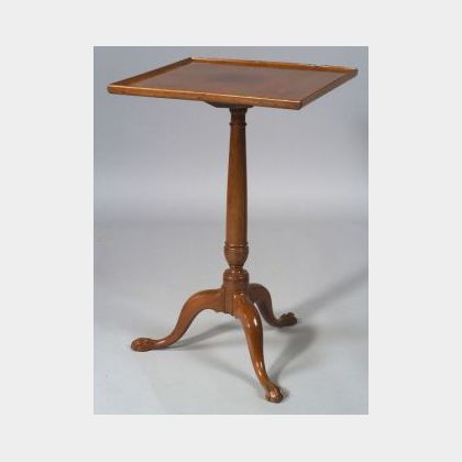Chippendale Mahogany Carved Tilt-top Candlestand