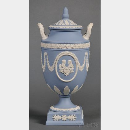 Wedgwood Solid Blue Jasper Royal Commemorative Vase and Cover