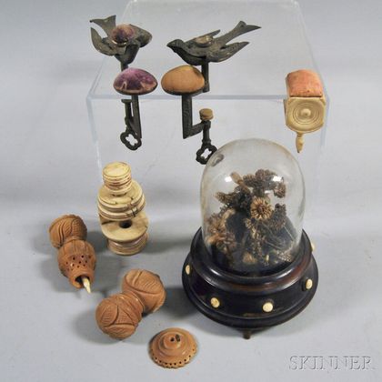 Small Group of Miscellaneous Decorative Items