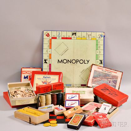 Group of Vintage and Antiques Puzzles and Games