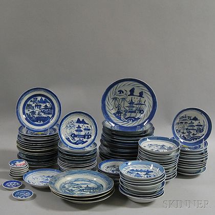 Approximately Ninety-four Pieces of Canton Tableware