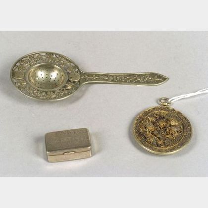 Chinese Export Silver Tea Strainer, Vinaigrette, and Dragon and Phoenix Wirework Pendant. 