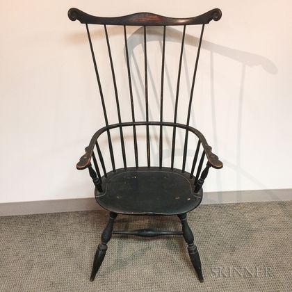 Black-painted Comb-back Windsor Chair