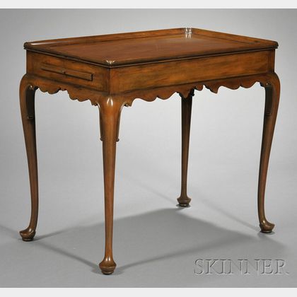 Queen Anne-style Mahogany Carved Tea Table