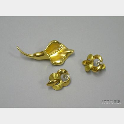 Pair of Gold and Diamond Iris-form Earstuds and 14kt Gold and Diamond Calla Lily Brooch