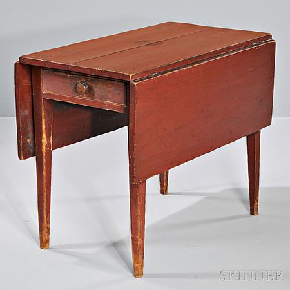 Red-painted Pine Drop-leaf Table