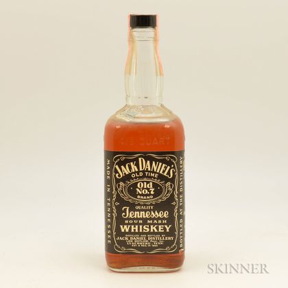 Jack Daniels Old No. 7, 1 4/5 quart bottle 
