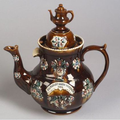 Measham "Bargeware" Teapot and Cover