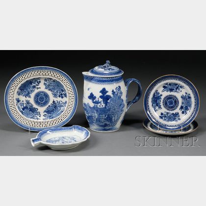 Five Blue and White Chinese Export Porcelain Table Items