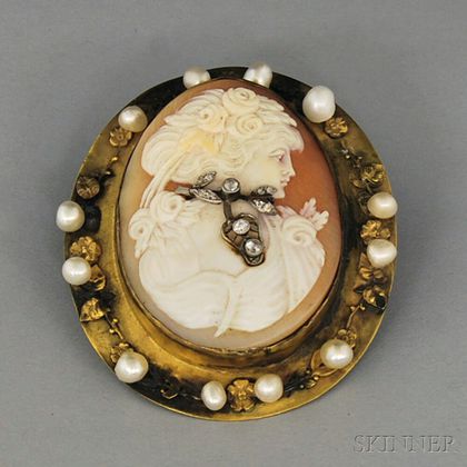 10kt Gold and Freshwater Pearl-framed Shell-carved Cameo Pendant/Brooch