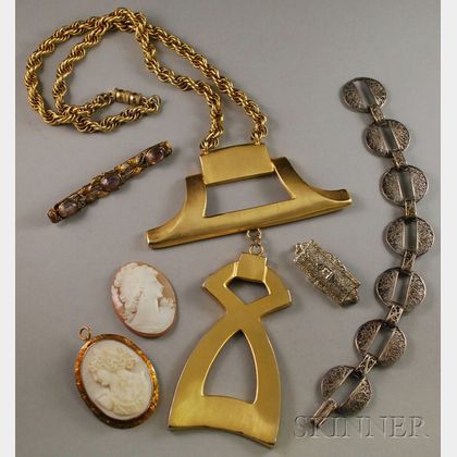 Group of Assorted Jewelry Items