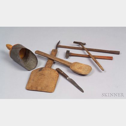 Seven Assorted Small Wooden and Metalware Household Items