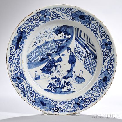 Tin-glazed Earthenware Chinoiserie-decorated Dish