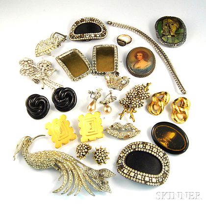 Small Group of Mostly Vintage Costume Jewelry