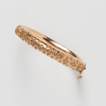 14kt Gold Etruscan-style Hinged Bangle