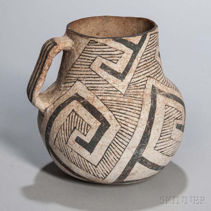 Anasazi Black-on-white Pottery Pitcher