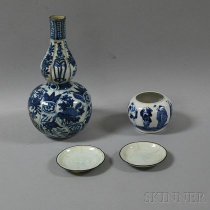Four Ceramic Items