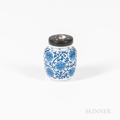 Blue and White Snuff Bottle with Inlaid Wood Stopper