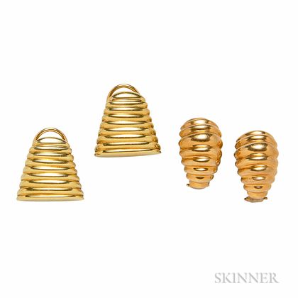 Two Pairs of 14kt Gold Earclips