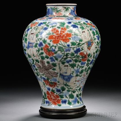 Wucai Baluster Vase