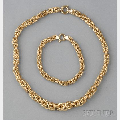 18kt Gold Necklace, and Bracelet