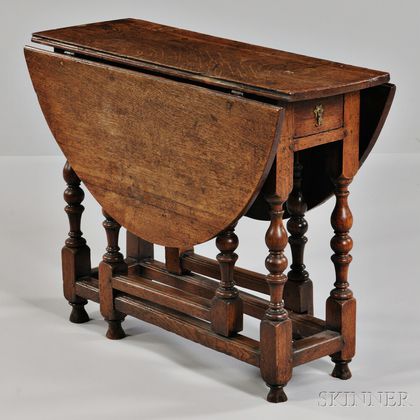 William and Mary-style Gate-leg Table