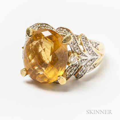 18kt Bicolor Gold, Citrine, and Diamond Ring