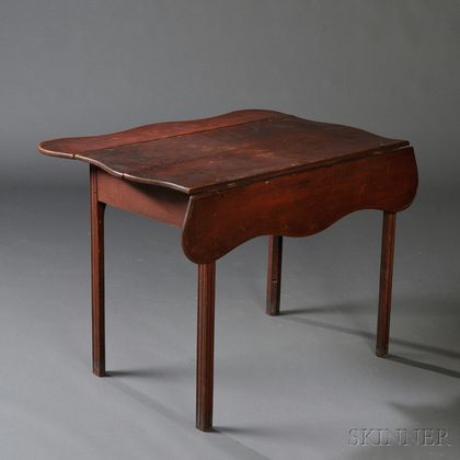Red-painted Carved Maple Drop-leaf Table