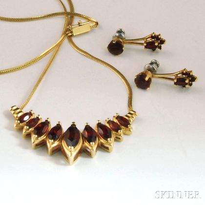 Two Pieces of 14kt Gold and Garnet Jewelry