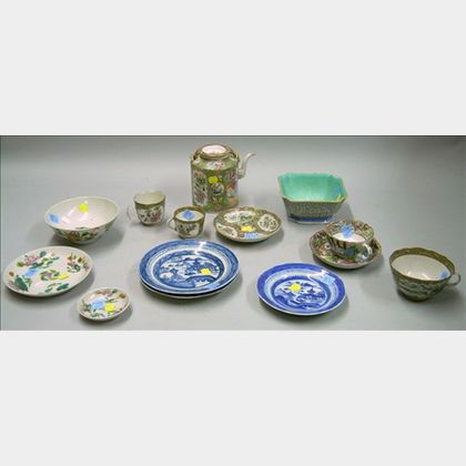 Fourteen Pieces of Chinese Export Porcelain Tableware