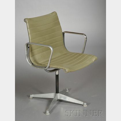 Eames Aluminum Group Chair