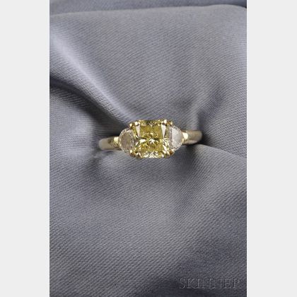 18kt Gold Fancy Yellow Diamond Solitaire